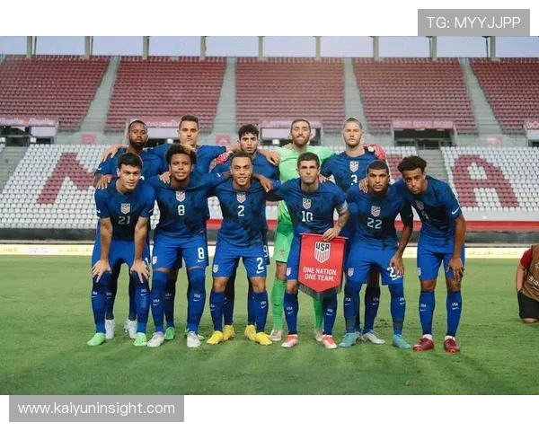 伊朗世界杯征程回顾：从顽强拼搏到历史性突破的精彩瞬间